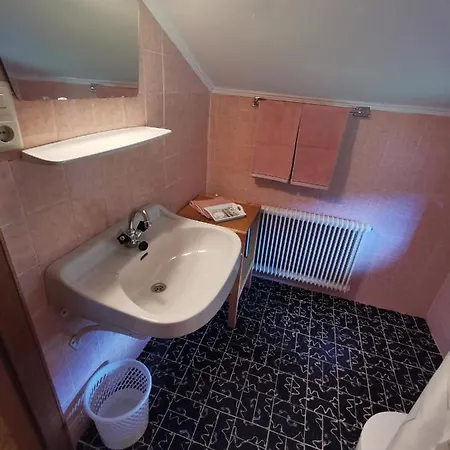 Biohof Loefferl Farm stay Taxenbach