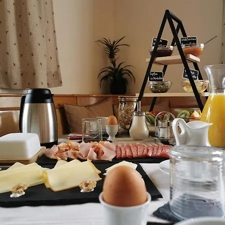 Biohof Loefferl Farm stay Taxenbach
