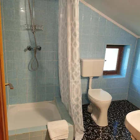Biohof Loefferl Farm stay Taxenbach
